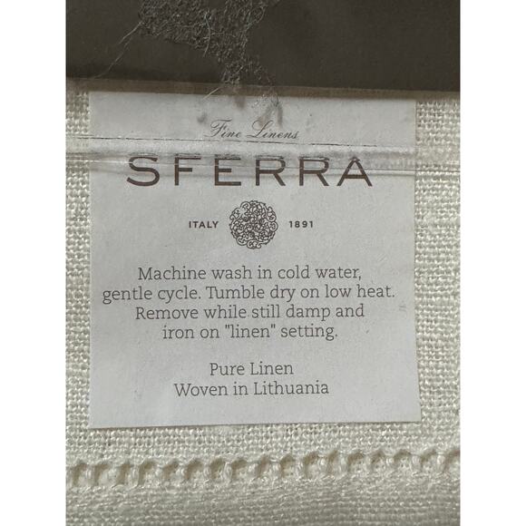 Festival Set Of Four Dinner Napkins 20 x 20 Oyster - Picture 3 of 11